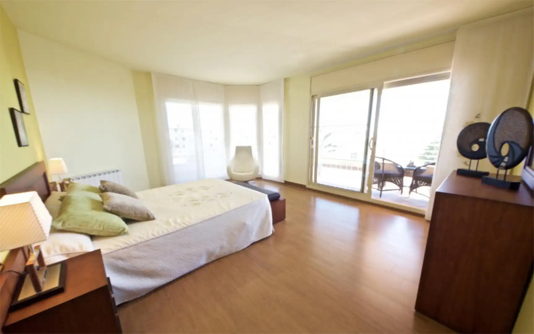Casa o chalet en venta en Avinguda Barceloneta, 2, L'Ampolla Habitación de Casa o chalet en venta en L'Ampolla con Aire acondicionado, Calefacción y Jardín privado