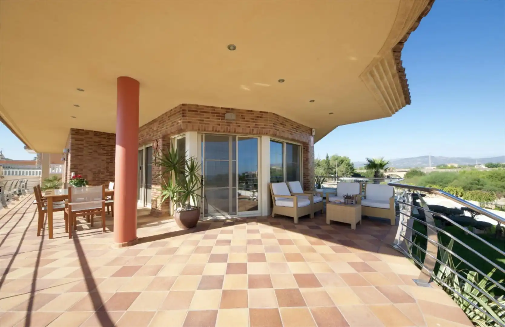 Casa o chalet en venta en Avinguda Barceloneta, 2, L'Ampolla Terraza de Casa o chalet en venta en L'Ampolla con Aire acondicionado, Calefacción y Jardín privado