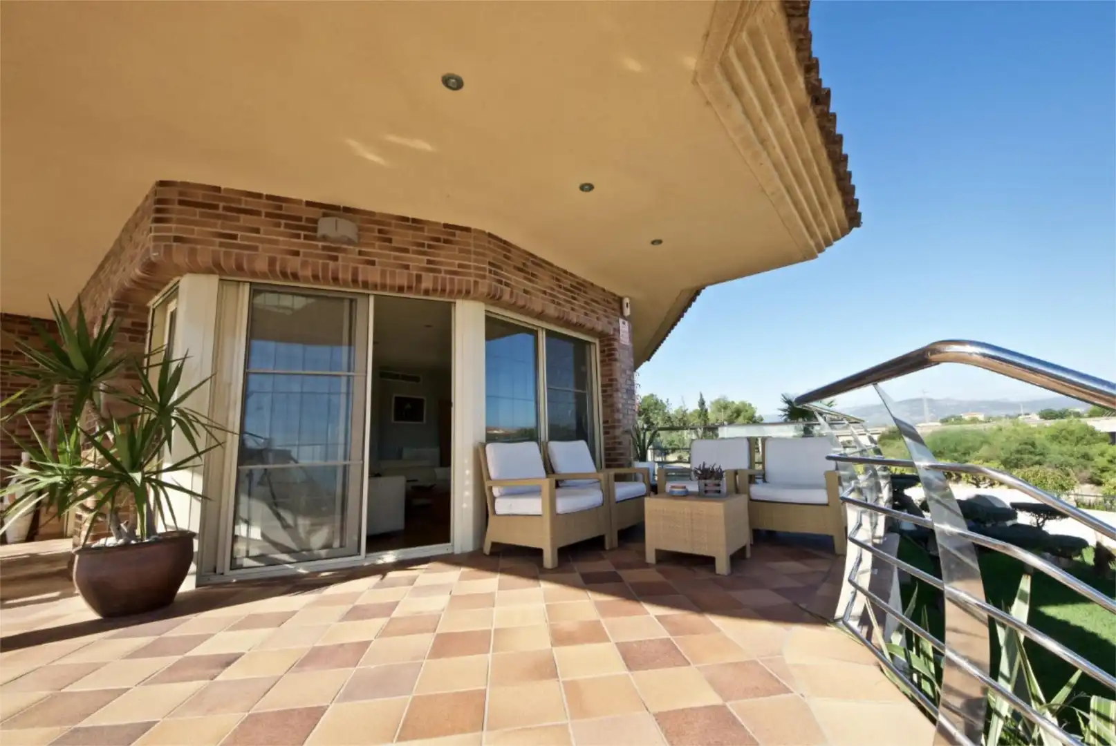 Casa o chalet en venta en Avinguda Barceloneta, 2, L'Ampolla Terraza de Casa o chalet en venta en L'Ampolla con Aire acondicionado, Calefacción y Jardín privado