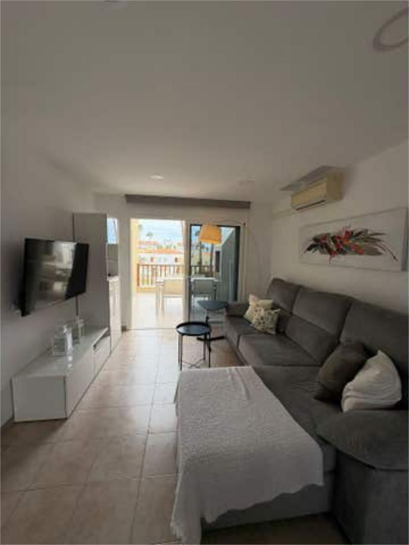 Sala de estar de Piso en venta en Adeje con Terraza y Piscina