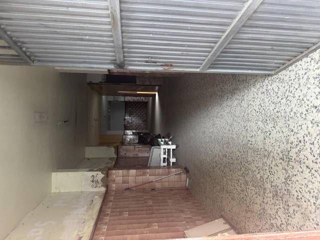 Local comercial en Venta en Avenida Escultora Miss Whitney, 10 en Reina Victoria - Matadero