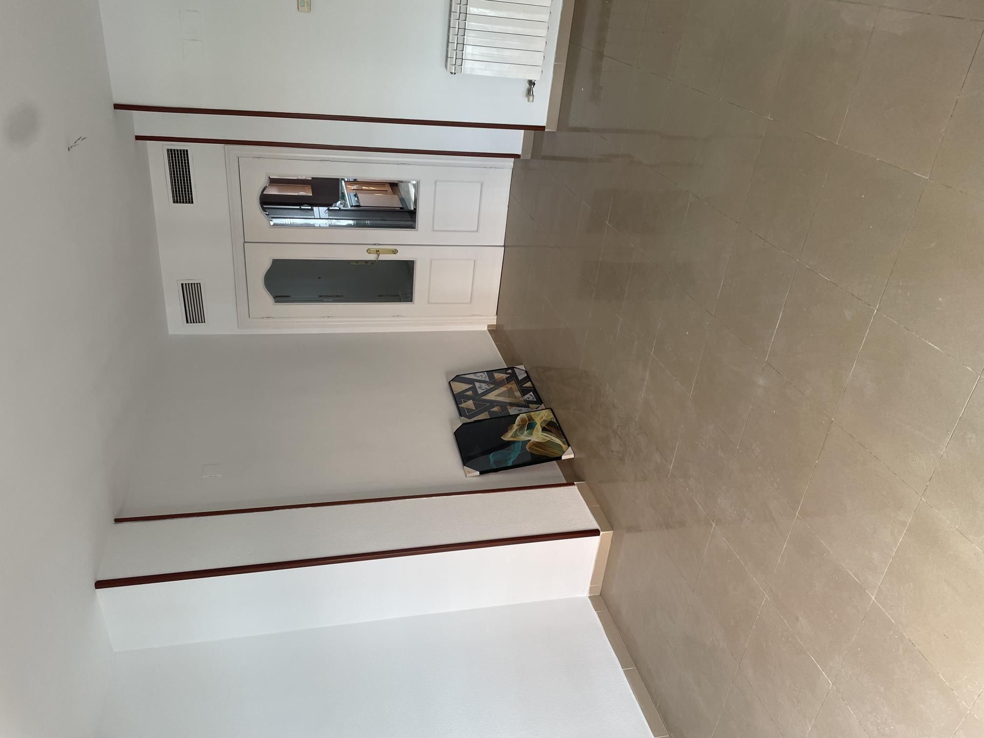 Piso de alquiler en Linares con Aire acondicionado, Calefacción y Jardín privado