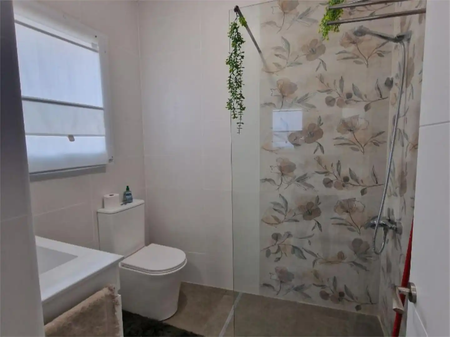 Baño de Casa adosada de alquiler en Alboloduy con Calefacción, Parquet y Terraza
