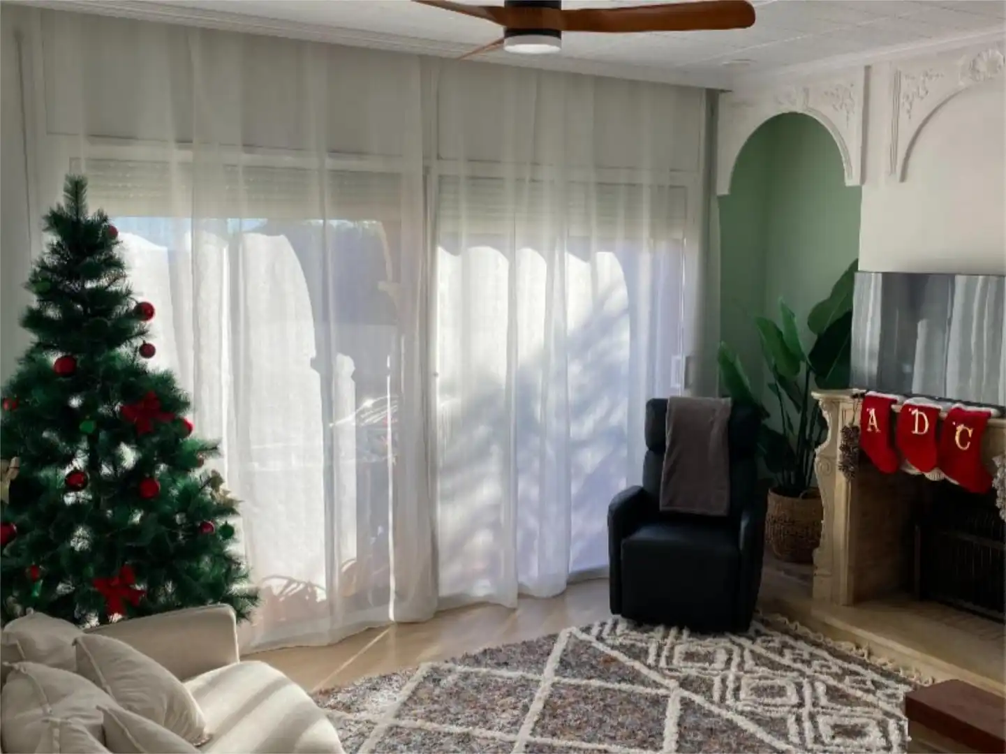 Casa o chalet en venta en Carrer de Blanes, 10, Malgrat de Mar Sala de estar de Casa o chalet en venta en Malgrat de Mar con Terraza, Piscina y Balcón