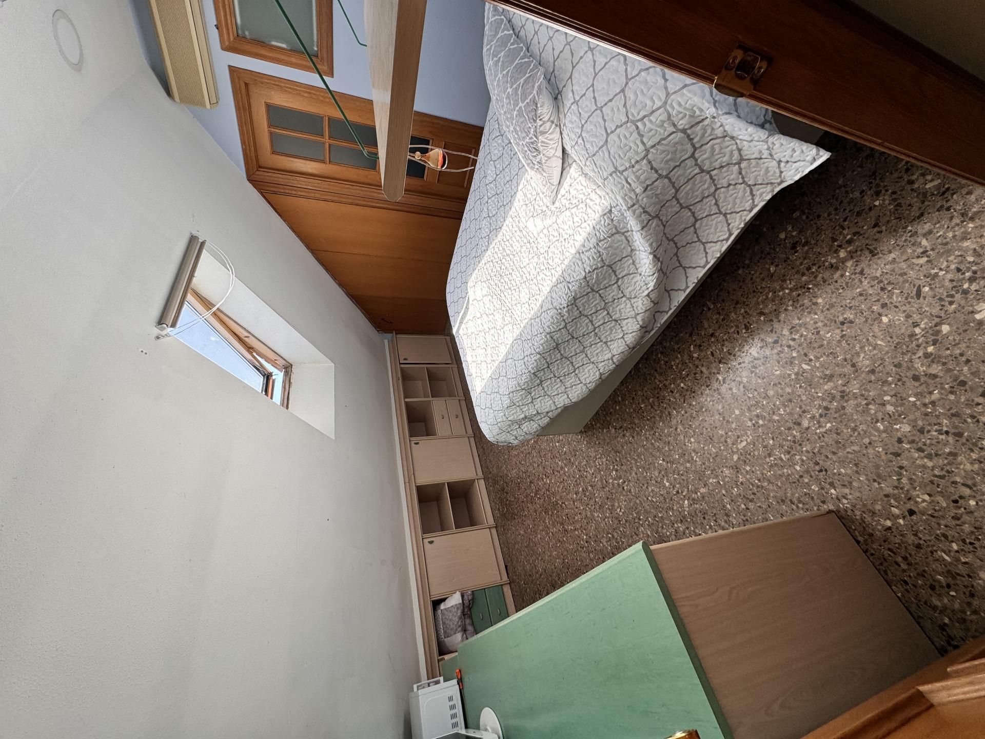 Habitación de Loft para compartir en  Valencia Capital con Aire acondicionado, Calefacción y Terraza