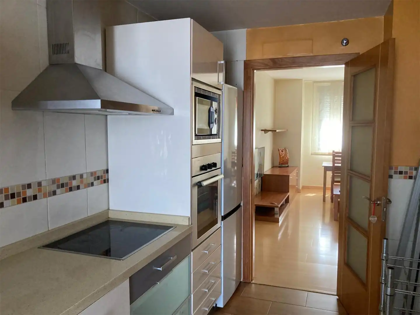 Piso de alquiler en Calle Orense, 33, Montijo Cocina de Piso de alquiler en Montijo con Aire acondicionado, Calefacción y Parquet