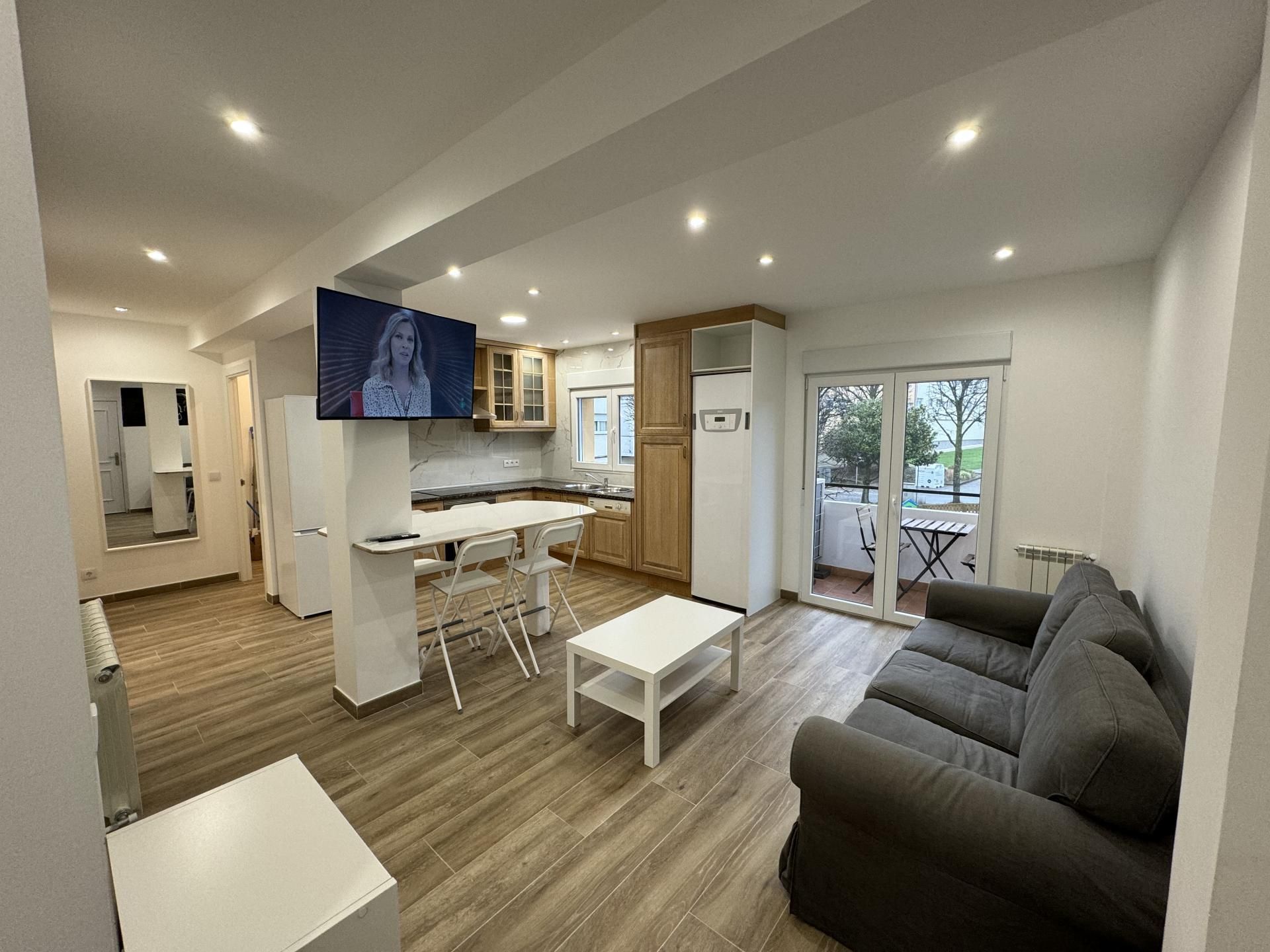 Flat for rent in Praza de León, 2, Castiñeiriño - Cruceiro de Sar