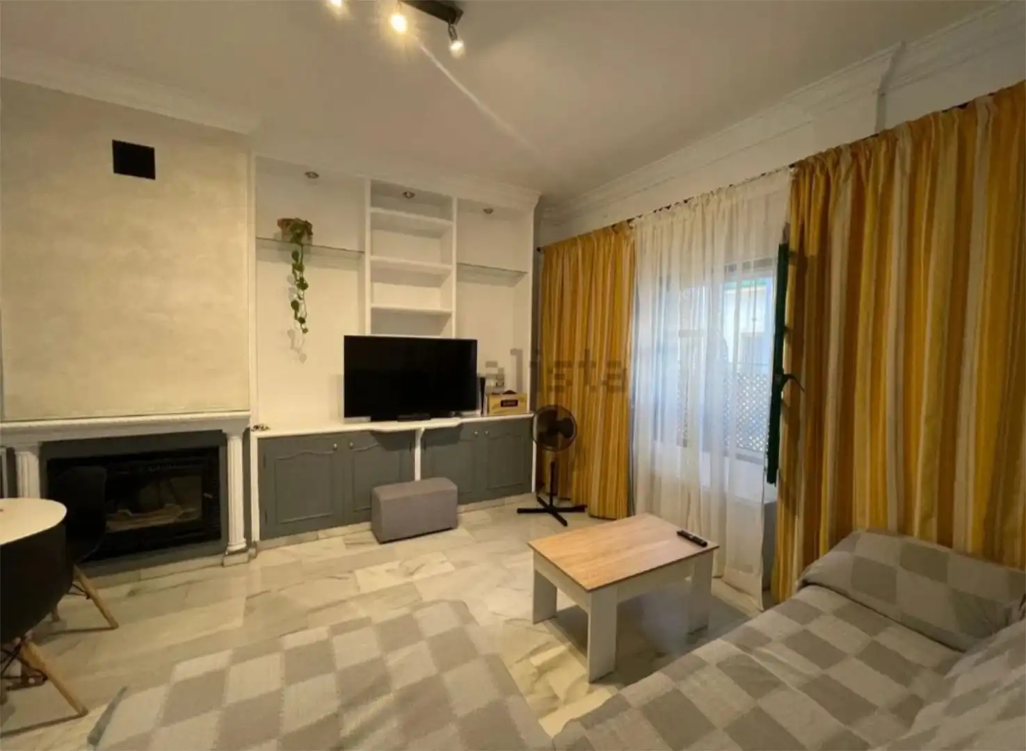 Sala de estar de Casa adosada en venta en Camas con Aire acondicionado, Terraza y Trastero