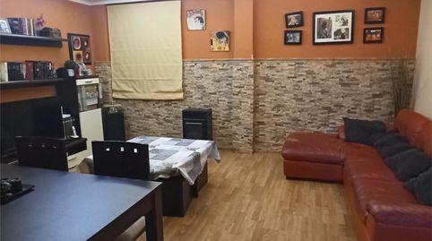 Foto 2 de Casa adosada en venda a Carrer del Doctor Flèming, 12, Banyeres de Mariola, Alicante