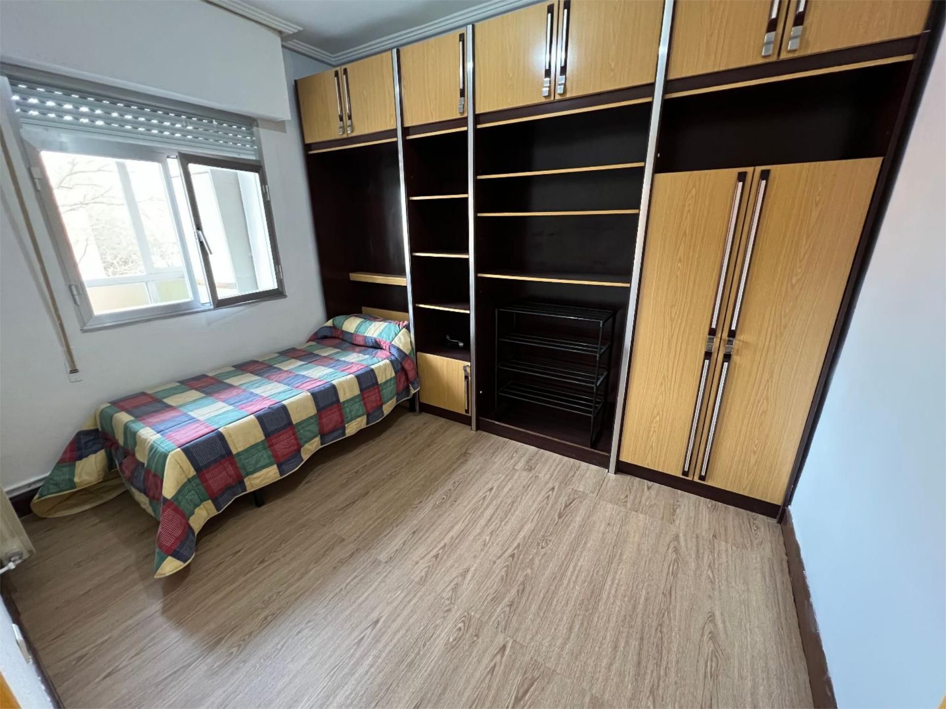 Pis en venda a Cuadrilla de Laguardia - Rioja Alavesa Kalea, 8, Zaramaga Dormitori de Pis en venda en Vitoria - Gasteiz amb Terrassa