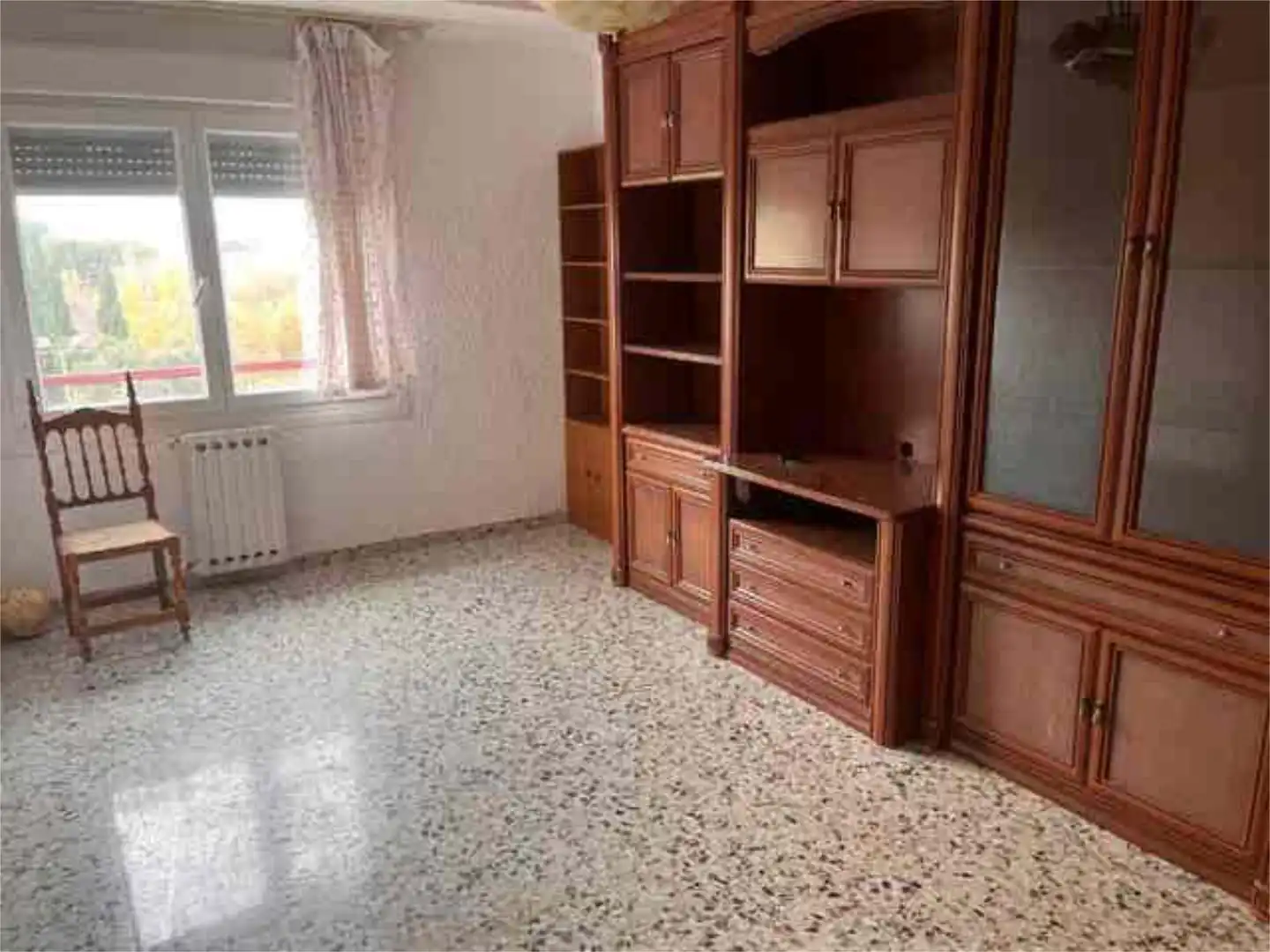 Flat for sale in La Paz Living room of Flat for sale in Zaragoza with Terrace, Storage room and Furnished