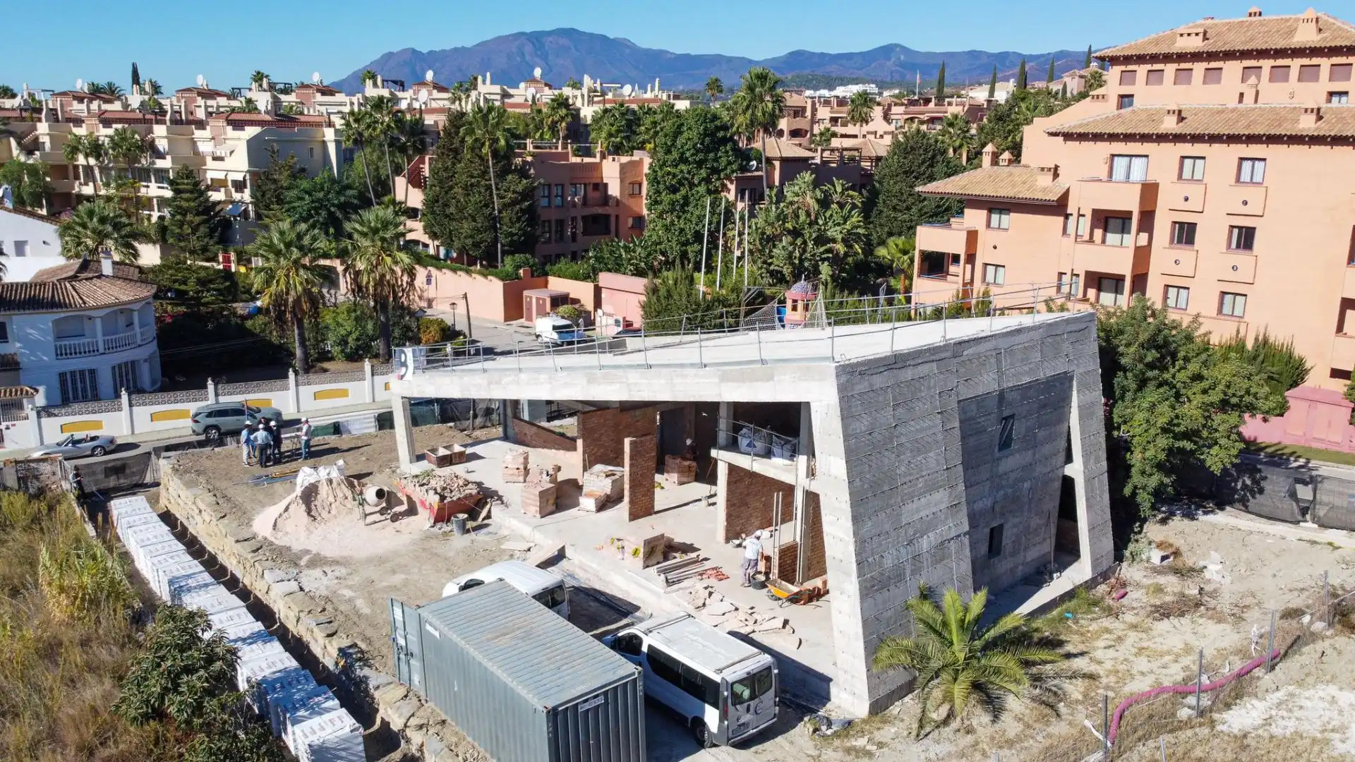 Exterior view of Houses for sale in Estepona  with Air Conditioner and Terrace