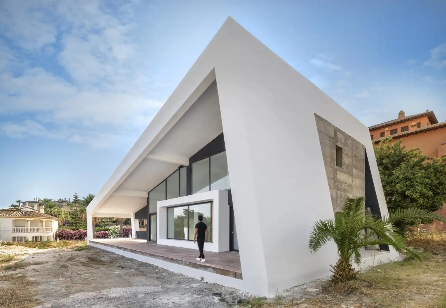 Exterior view of Houses for sale in Estepona  with Air Conditioner and Terrace