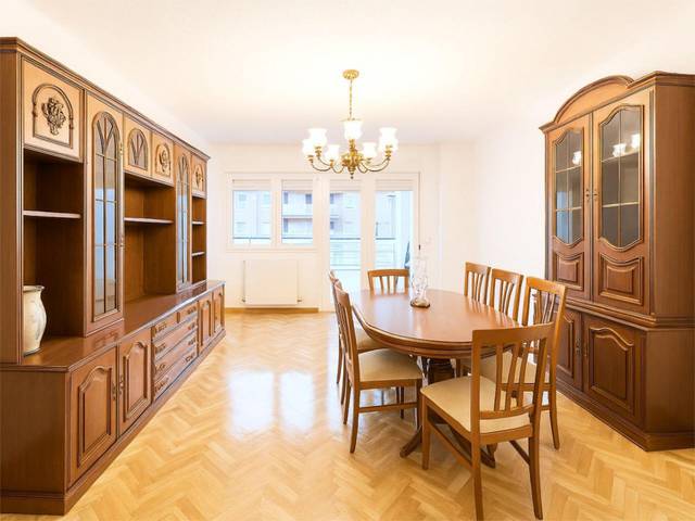 Piso en Alquiler en Constitución - Balconcillo