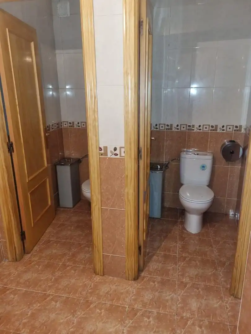Badezimmer von Wohnung zum Verkauf in Riolobos mit Klimaanlage, Heizung und Möbliert