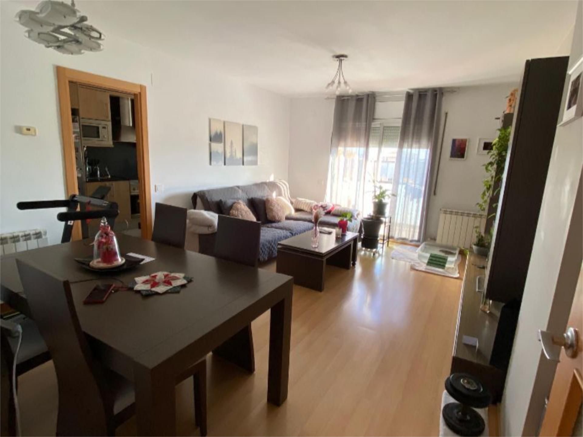 Wohnzimmer von Wohnung zum Verkauf in Abrera mit Klimaanlage und Balkon