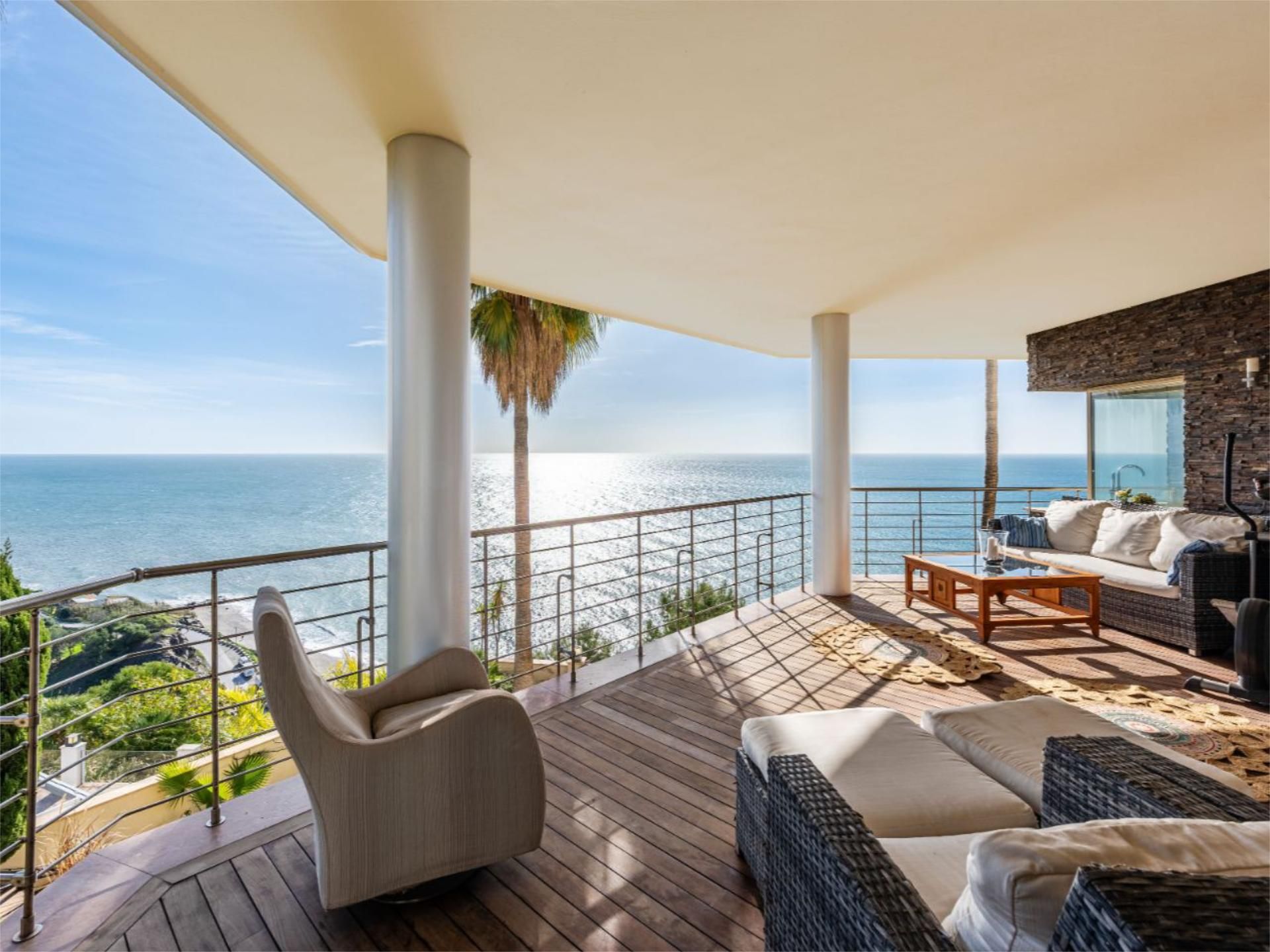 Terraza de Piso en venta en Torrox con Aire acondicionado, Calefacción y Jardín privado