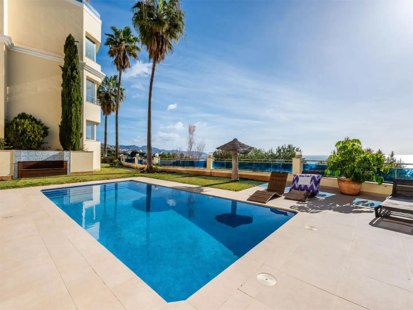 Wohnung zum Verkauf in Calle Matisse, 40, El Peñoncillo Schwimmbecken von Wohnung zum Verkauf in Torrox mit Klimaanlage, Heizung und Privatgarten