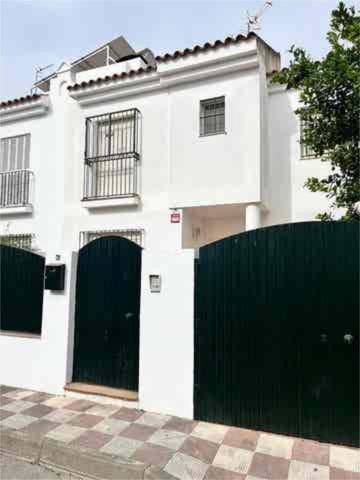 Casa-chalet en Venta en Las Palmeras - Dehesilla