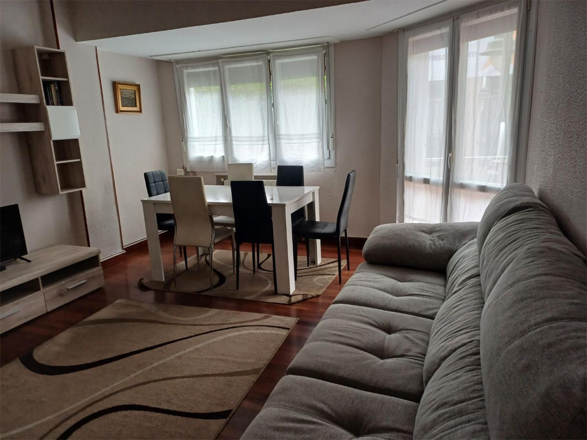 Living room of Flat for rent in Bilbao   with Terrace and Balcony