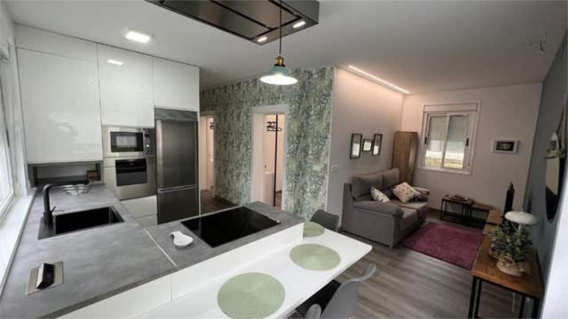 Cocina de Piso en venta en Sarria con Jardín privado y Amueblado