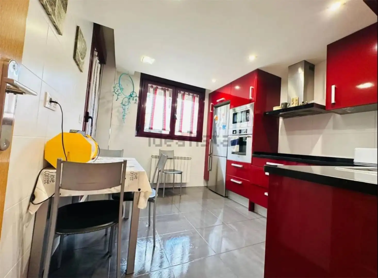 Cocina de Casa o chalet para compartir en Cadrete con Calefacción, Jardín privado y Parquet