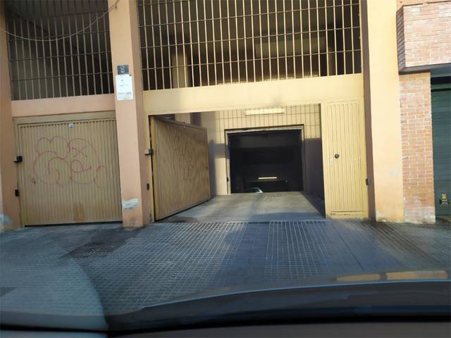 Garaje en Alquiler en Calle Cuarteles, 15 en Perchel Sur - Plaza de Toros Vieja