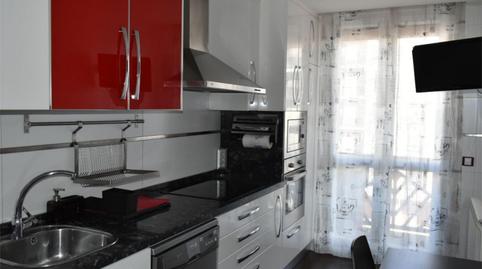 Foto 4 de Piso de alquiler en Calle Los Campos Góticos, 12, La Lastra, León Capital