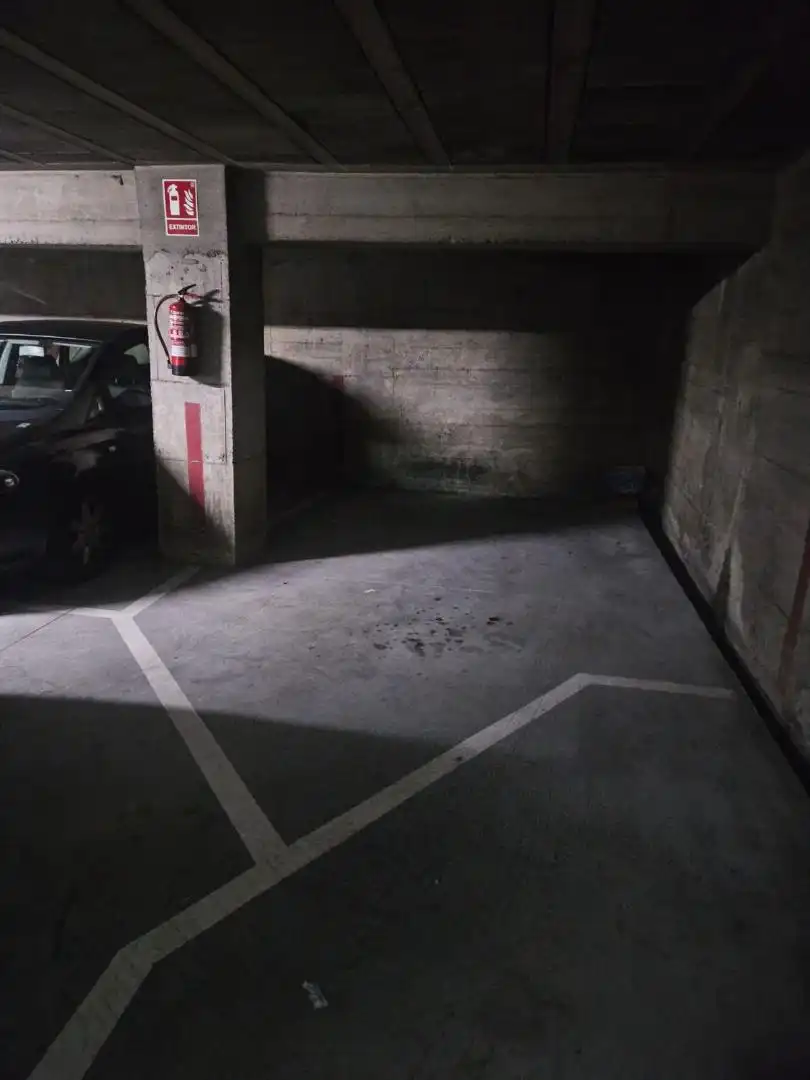 Parking of Garage for rent in Vigo 