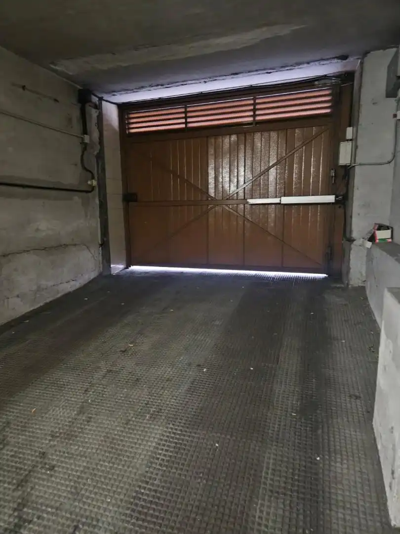Parking of Garage for rent in Vigo 