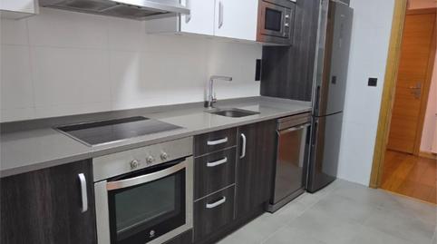 Photo 3 of Flat for rent in Calle Tapia de Casariego, 7, Parroquias Sur - La Manjoya, Oviedo