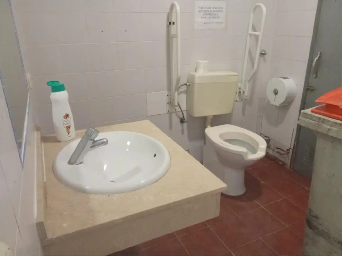 Baño de Oficina de alquiler en Madrid