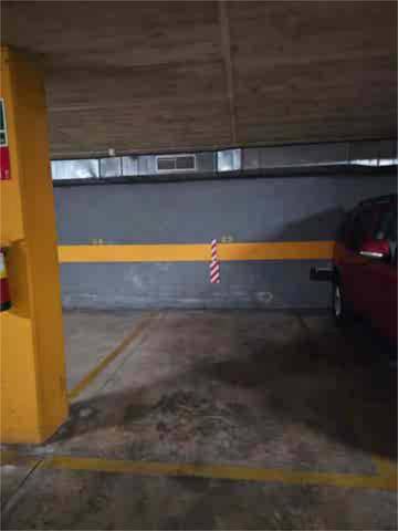 Garaje en Alquiler en Cementiri Vell