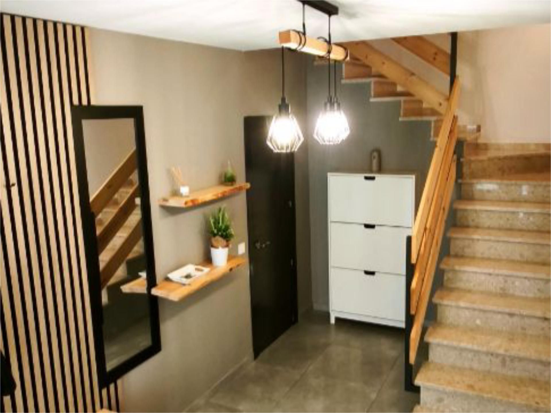 Casa adosada en venda en Sant Pere de Torelló amb Aire condicionat, Calefacció i Jardí privat