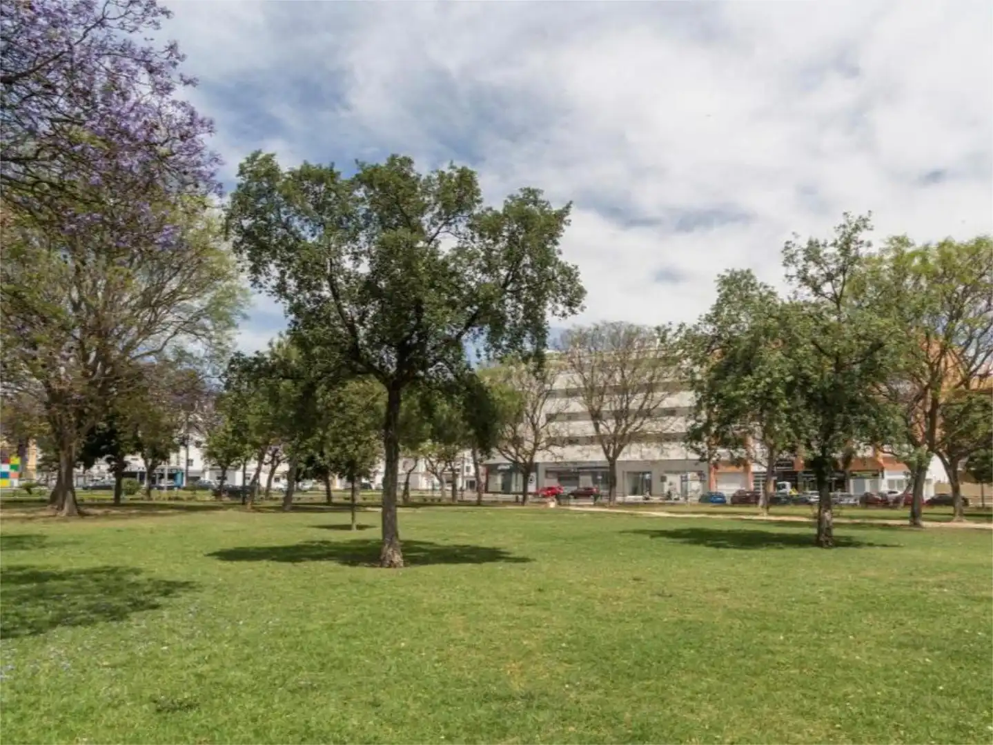 Vista exterior de Pis en venda en El Puerto de Santa María amb Aire condicionat, Calefacció i Parquet