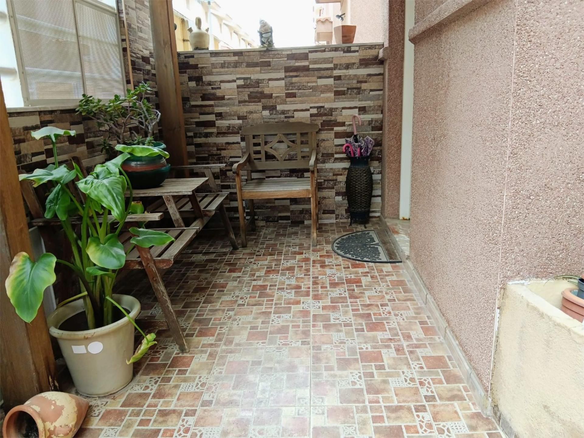 Terrassa de Casa adosada en venda en Castellón de la Plana / Castelló de la Plana amb Aire condicionat, Calefacció i Jardí privat