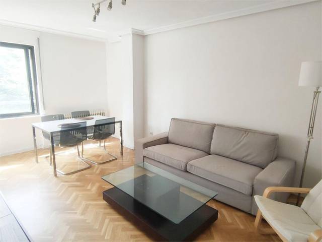 Piso en Venta en Paseo Nogales, 2 en Chinchibarra