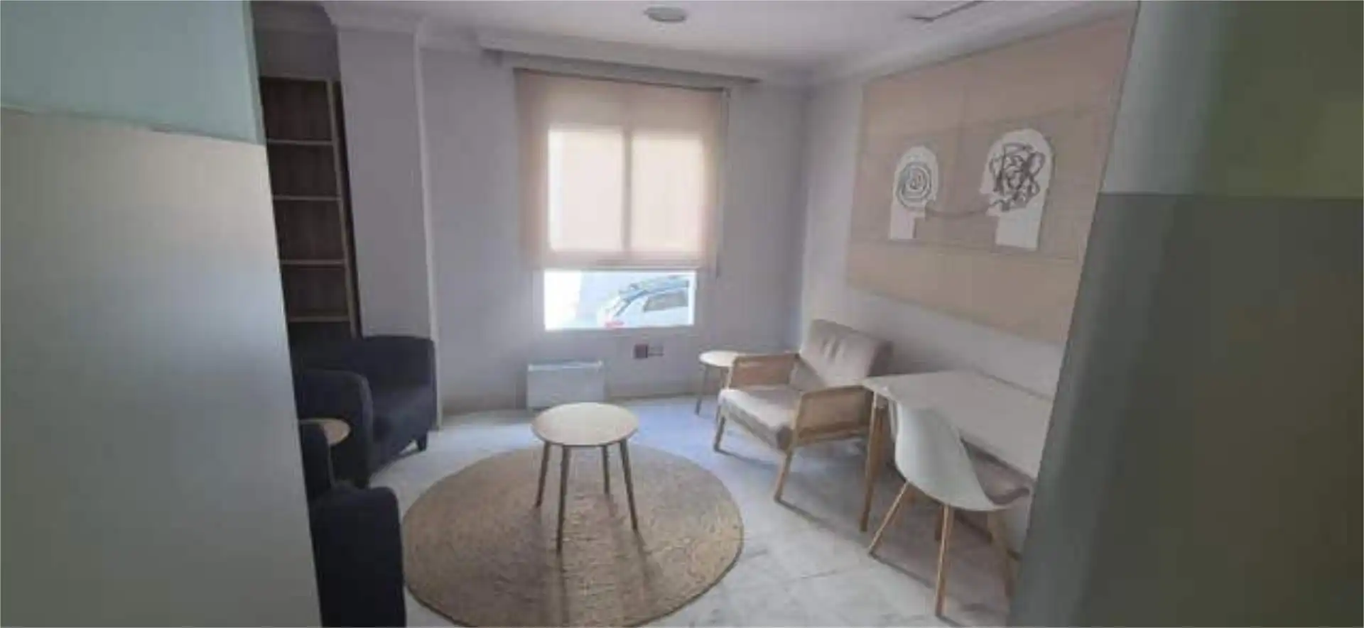 Sala de estar de Oficina de alquiler en Marbella con Aire acondicionado