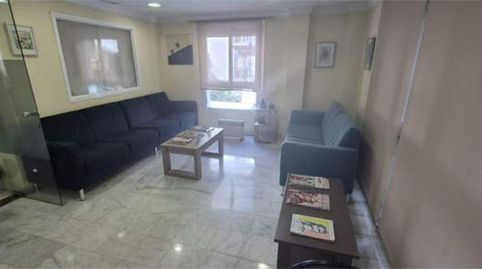 Foto 4 de Oficina de alquiler en Huerta Belón - Calvario, Marbella