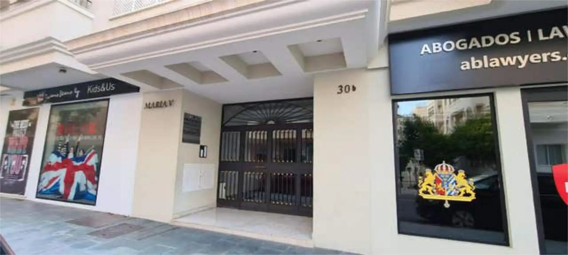 Oficina de alquiler en Huerta Belón - Calvario Vista exterior de Oficina de alquiler en Marbella con Aire acondicionado