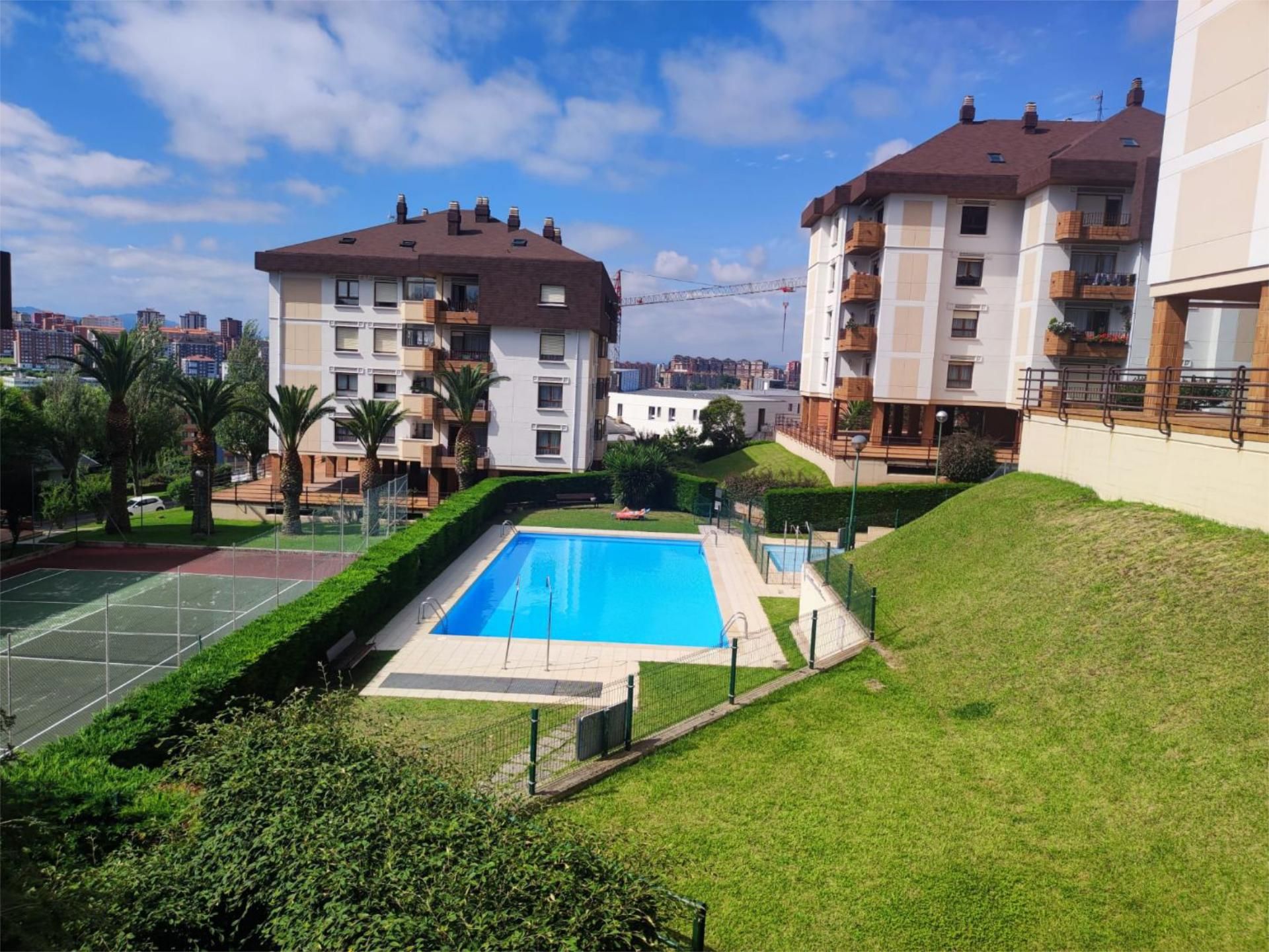 Piscina de Pis de lloguer en Santander amb Terrassa, Piscina i Balcó
