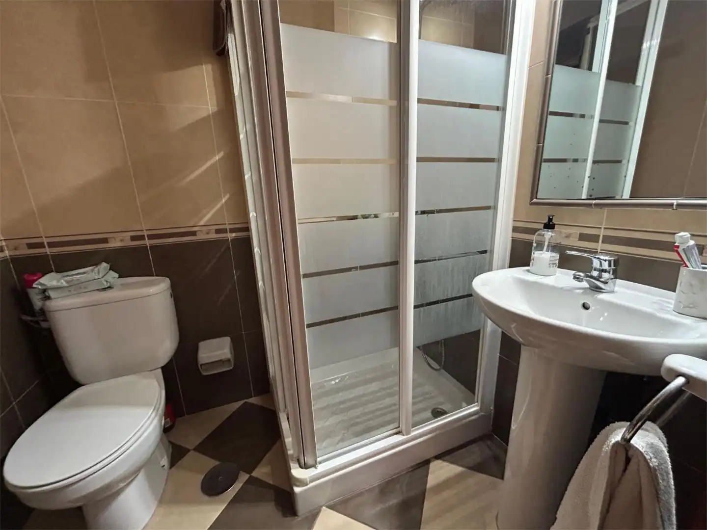 Houses for sale in Calle Seroncillo, 24, La Laguna Bathroom of Houses for sale in Chipiona with Air Conditioner, Terrace and Balcony