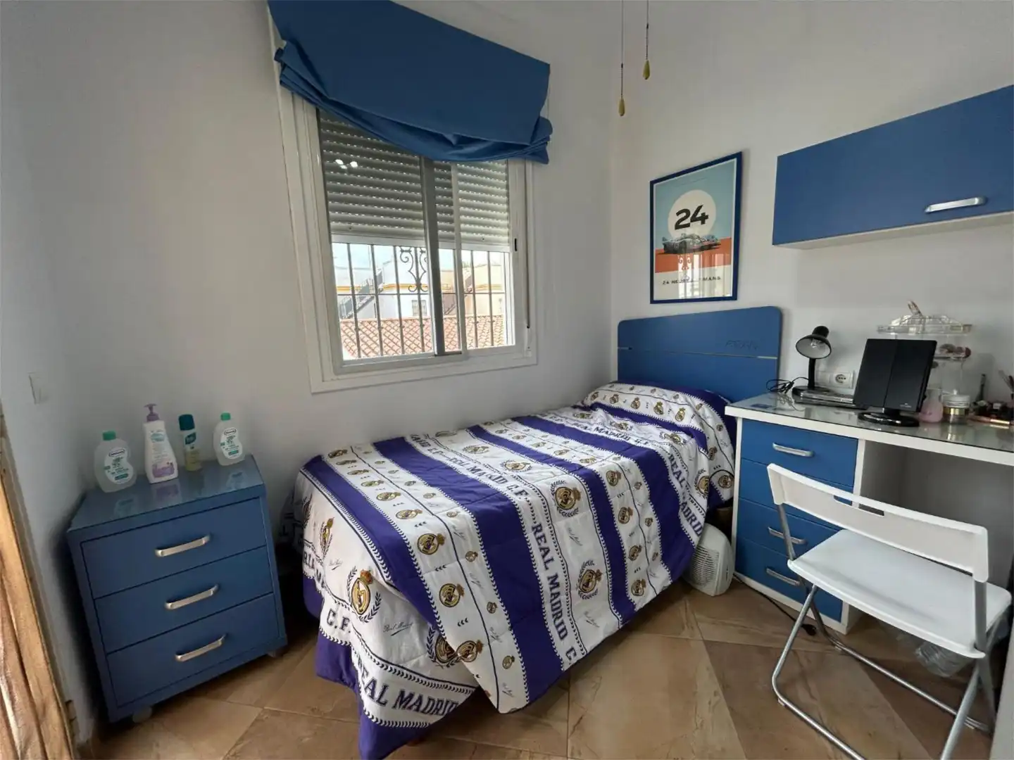 Houses for sale in Calle Seroncillo, 24, La Laguna Bedroom of Houses for sale in Chipiona with Air Conditioner, Terrace and Balcony