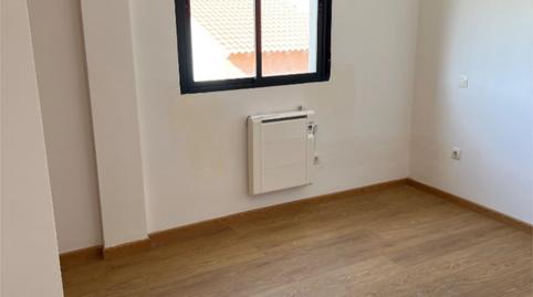 Foto 4 de Piso de alquiler en Extrarradio, 14, Huerta de Valdecarábanos, Toledo