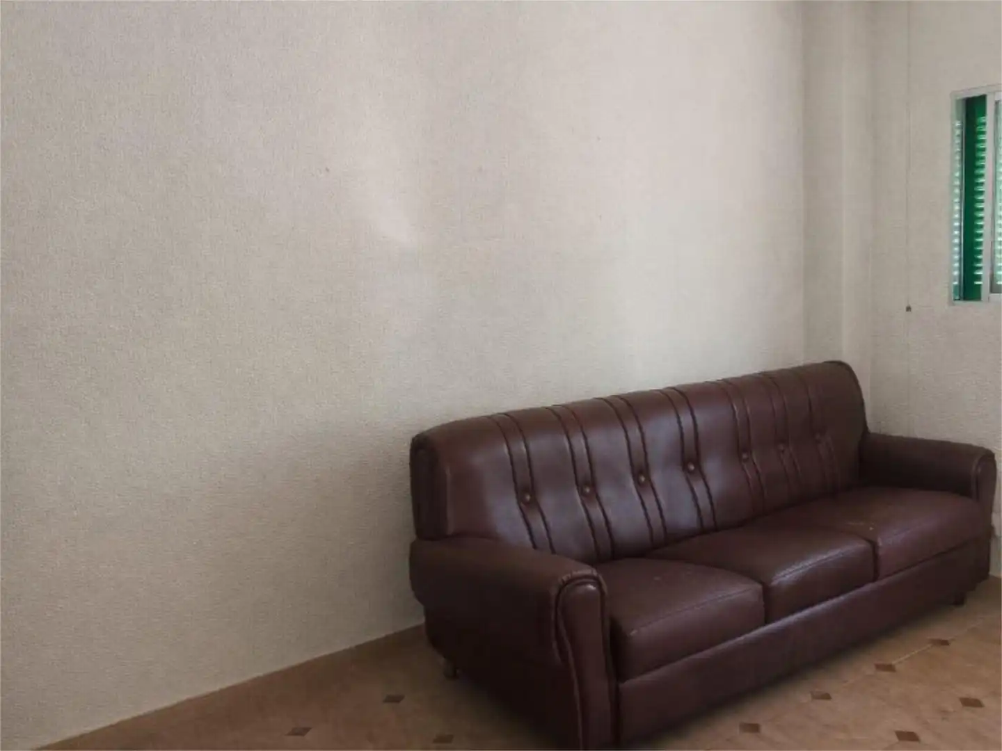 Sala de estar de Piso en venta en San Sebastián de los Reyes con Calefacción, Terraza y Parking comunitario