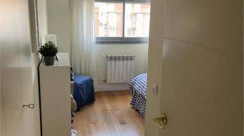 Foto 3 de Piso de alquiler en Costillares, Madrid Capital