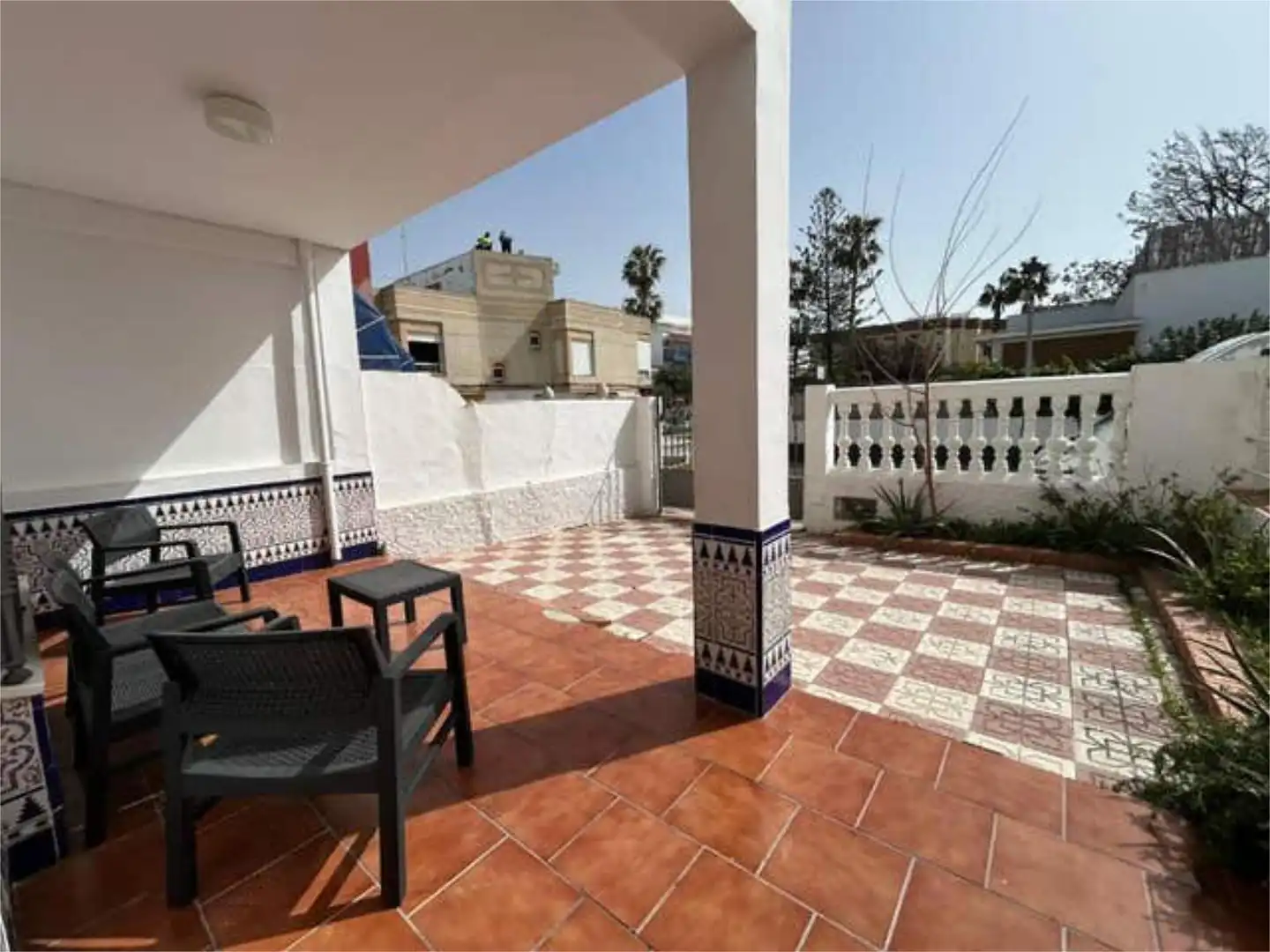 Casa adosada en venta en Playa de la Regla Terraza de Casa adosada en venta en Chipiona con Terraza