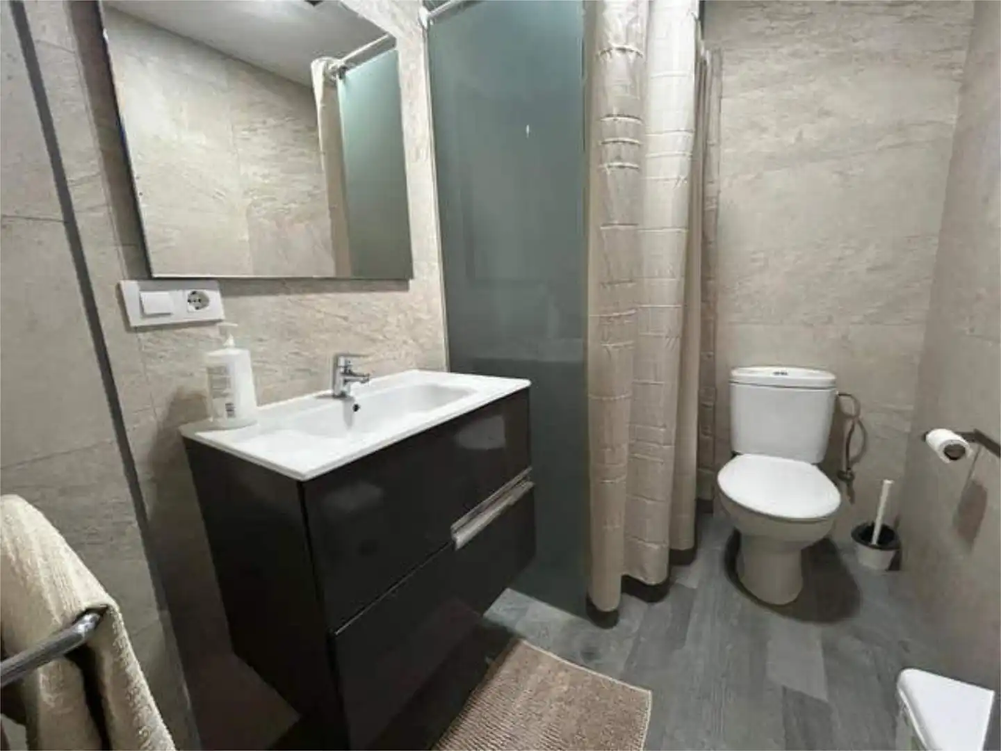 Casa adosada en venta en Playa de la Regla Baño de Casa adosada en venta en Chipiona con Terraza