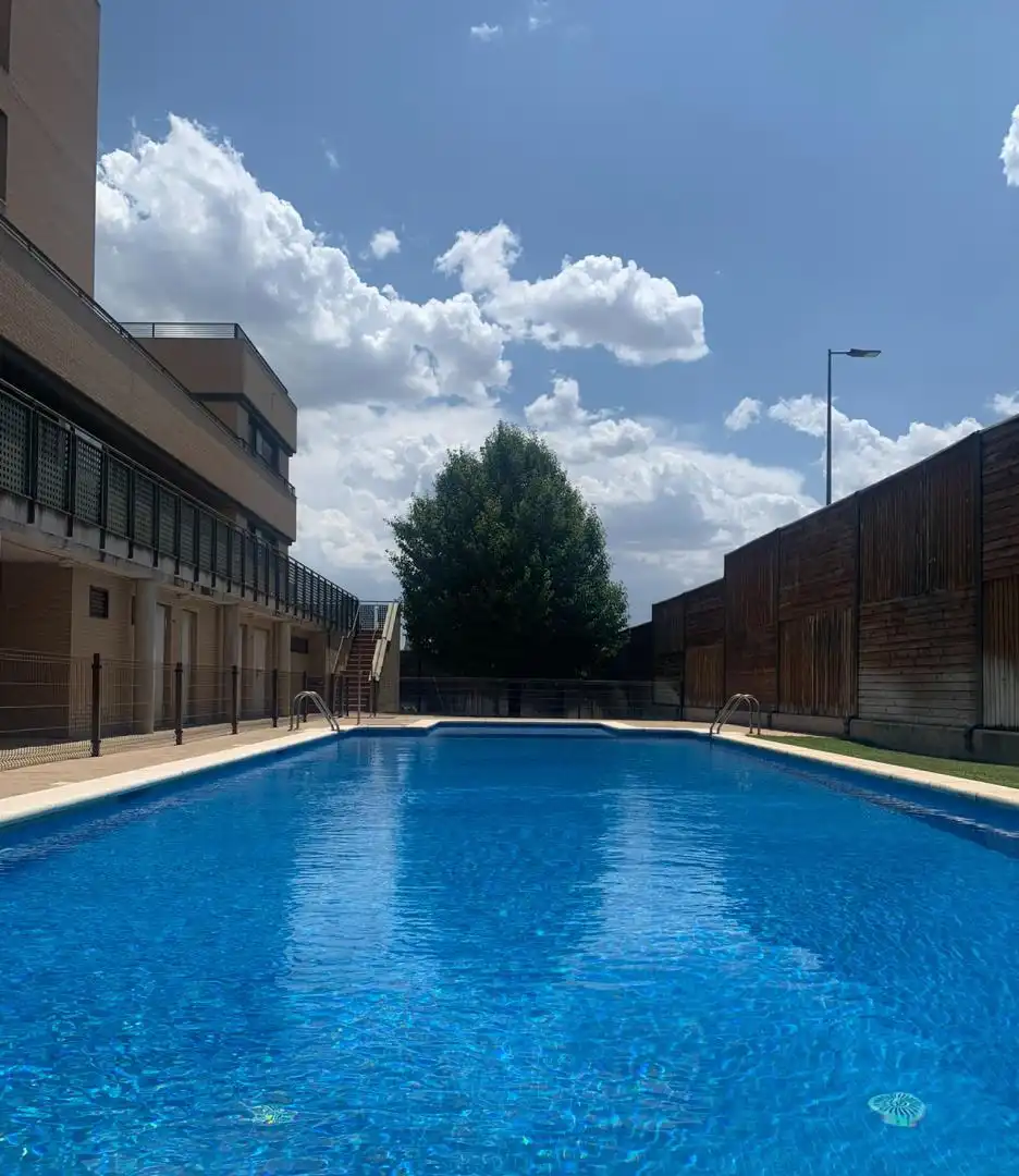 Pis en venda a Calle Pintor Diego Jiménez, Parquesol Piscina de Pis en venda en Valladolid amb Calefacció, Parquet i Terrassa