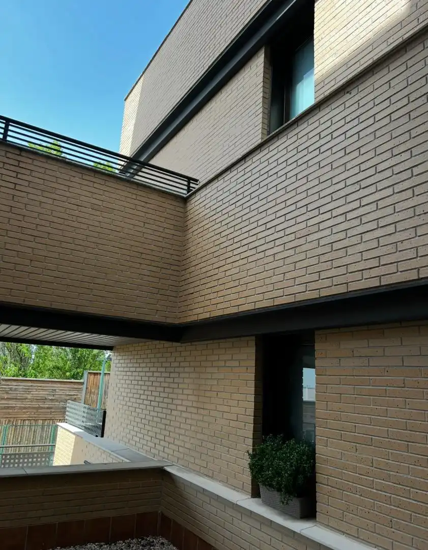 Pis en venda a Calle Pintor Diego Jiménez, Parquesol Vista exterior de Pis en venda en Valladolid amb Calefacció, Parquet i Terrassa